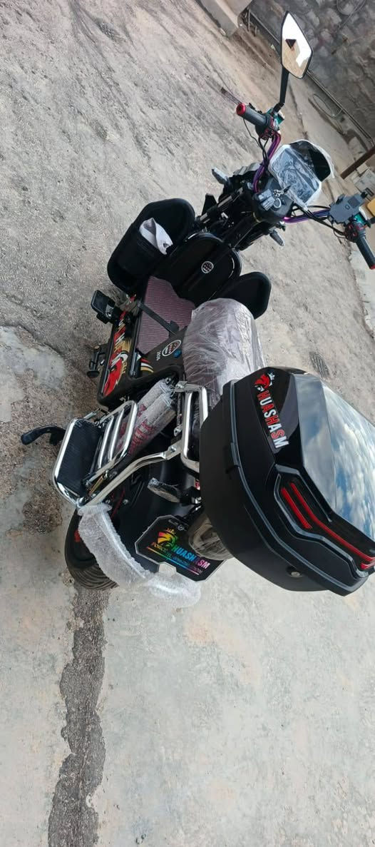 متاح ماطور شحن هيوشه موديل 2026 بعدو جديد مامستخدم للبيع السعر 825 وبي مجال للستفسار عل رقم (***********)
