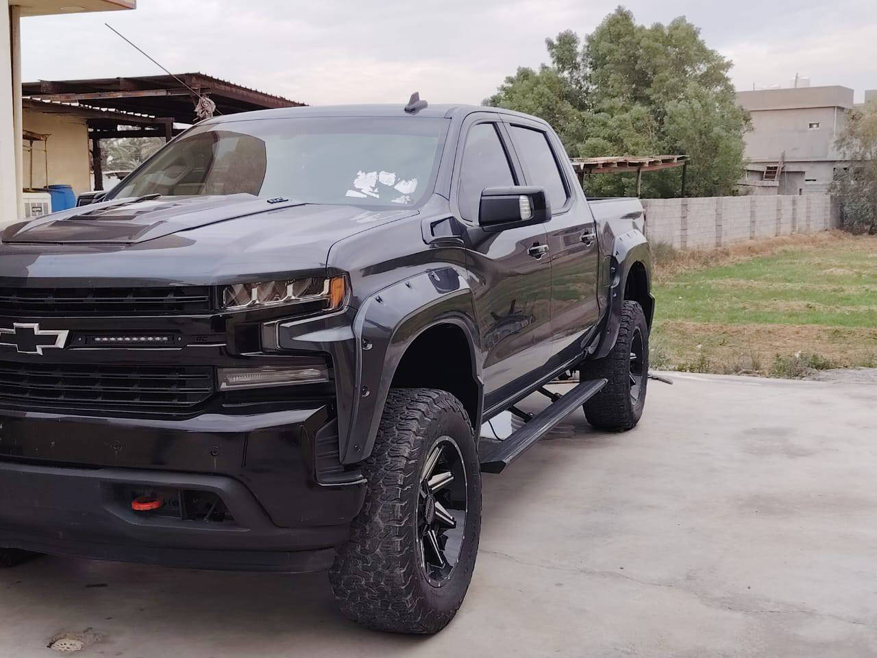 ياالله 
سلفادور موديل ٢٠٢٢ ادوات ادوات ادوات مكفوله من السرقه والعشائر والكص بيها صبغ جاملغ وشويه بلباب مكان بغداد عارضها ١٥٠$ وبيها مجال حك الجيه سياره جديده بشكل وجاهزه *********** للبيع فقط بدون مراوس بدون
