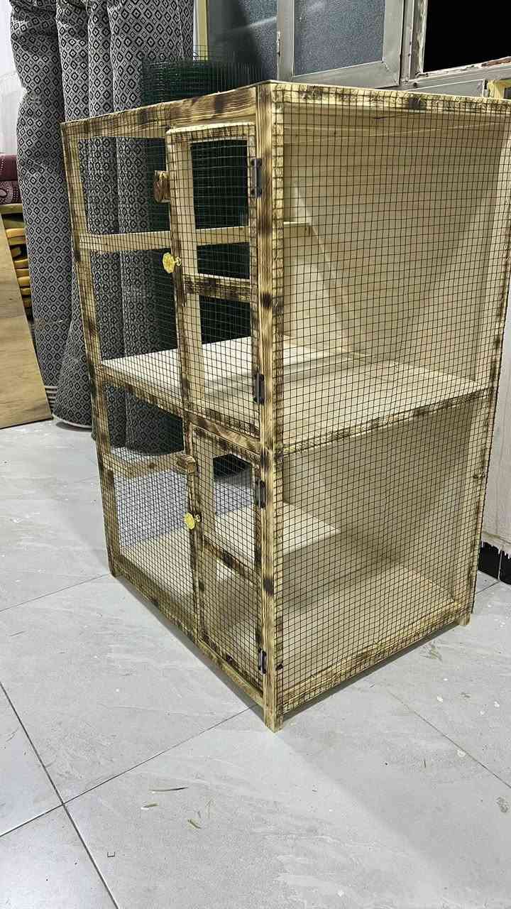 ترهم خانات ترهم قفص ترهم حاضنات شغل حطاطه مضبوط دقه عاليه بالعمل ومتانه قياس حلو ومرتب مهتمين بأدق التفاصيل 
قياساتهه 
الارتفاع متر 
العرض 70
النزال 55
الخانه الوحده ارتفاعهه 50
السعر 30الف الخانتين 
اذا تحبون تحجزوهه تواصلو ويانه عله الوتساب ***********‏
التوصيل داخل شهربان 3 بس
