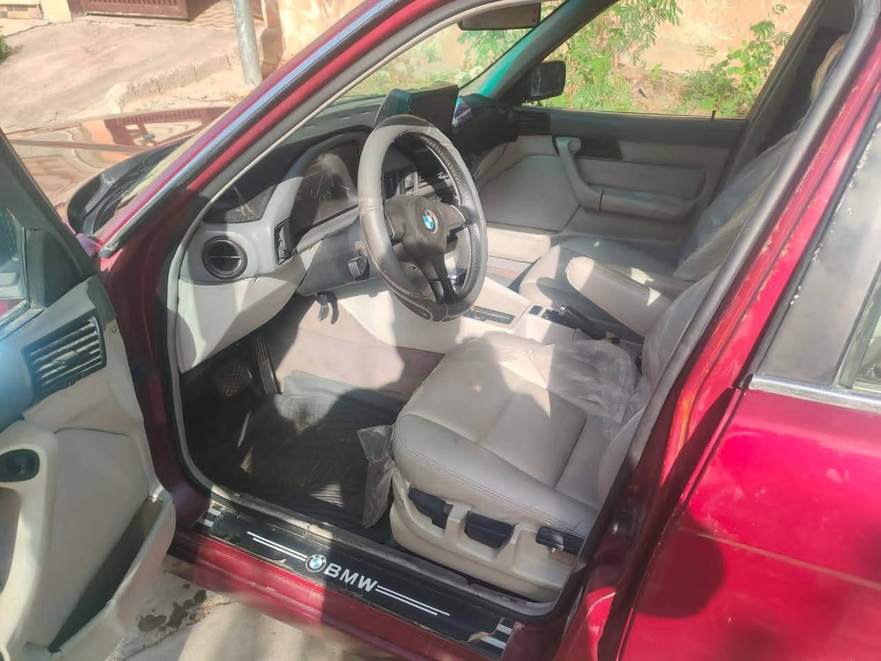 بيئم 520.كير ومحرك 525
شرط التحويل. رقم نينوى انكليزي اني الشرعي تبريد وتدفئه شرط كير ومحرك شرط السياره نظيفه    سعر 65.
موبايل
 ***********
***********
