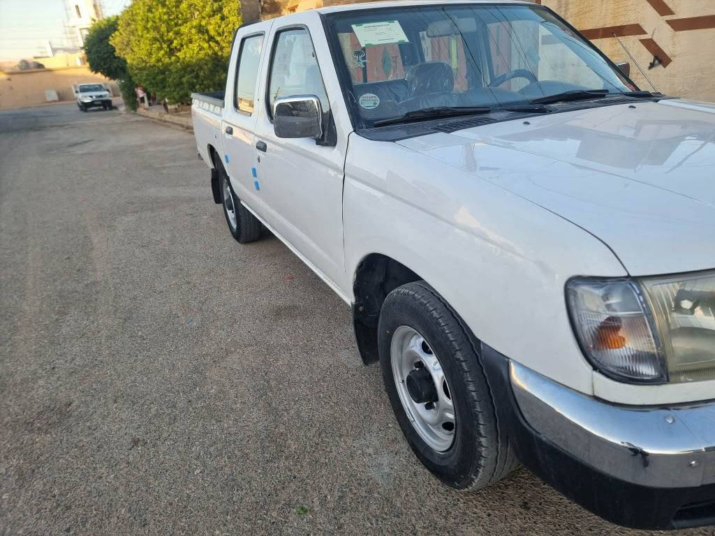 بەناوی خوای گەورە نیسان بۆفرۆشتن مۆدێل 2004زێت تەبریدوپاوەر بەشەرتی گێڕومەکینەو ئەکسل بەشەرتی ئاڕمو ئەوەلیاتو خرامە سەیارەکە دو سێ پەڵە بۆیاخی هەیە بێ ناوگرتن سەیارەکە لەسەر دەقی شەریکەیە ڕەسمی سۆنەرەکەم داناوە *********** بەرخی خوار هەمو بازاڕ السليمانية, العراق

