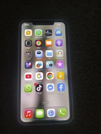 آيفون 11برو ماكس الذاكرة 256 السعر/350وبيه مجال  نظيف مامبدل بيه اي شي...