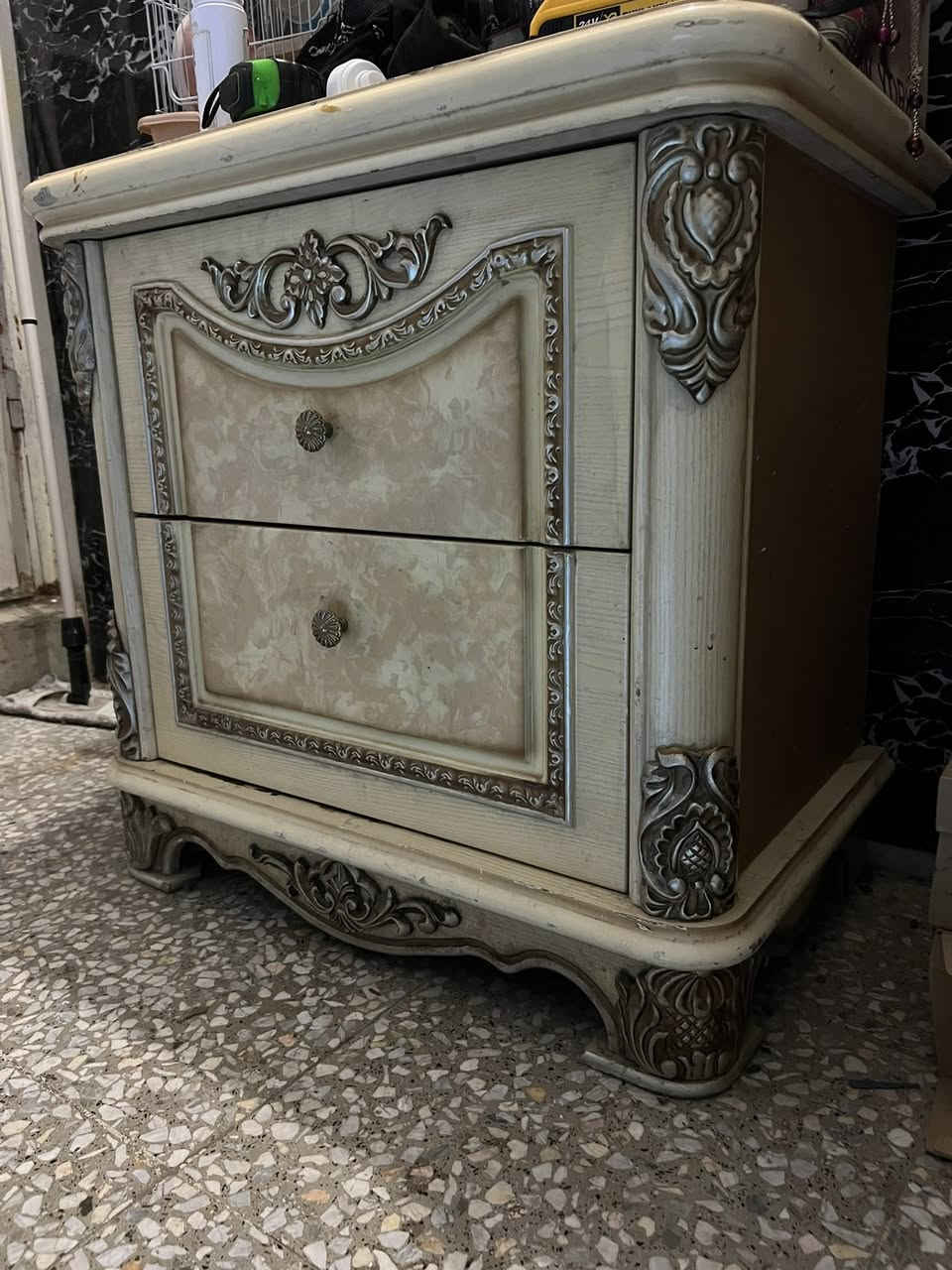 مجرات حجم 75x70 السعر25 الف مكان بغداد ***********
