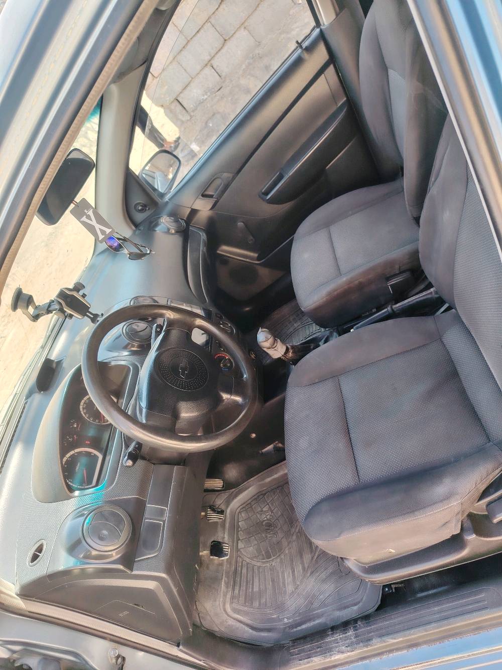 سلام عليكم اخوان للبيع افيو موديل 2008 رقم بغداد انكليزي بسمي سنويه لسنه27 تبريد تدفئه شغاله مكينه بيه خيط بخار بسيط بس تنقص بدون دخانه وجاي اروح بيه للانبار وارجع يعني حلوه مكينته كيره خير من الله حداديه بس شموع مكان السياره حله حي الجزائر قرب مستشفى مرجان سعر 43 وبيه مجال بسيط الاستفسار أكثر ***********