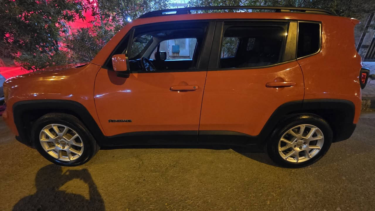 للبيع جيب رينيكيد 2019 لاتيتيود jeep renegade 
محرك اربعة سلندر 2400
موضح كل شي بالصور الحادث الشاصي ZACNJABB2KPK08396
السيارة ماشية 78 الف كيلو

مواصفات:
بصمة
جام اوتوماتيك
تحكم مرايات اوتوماتيك
شاشة وتتحكم بكل شي
كاميرا خلفية
كله مفولها محسن وافضل دهن اجيب الها

السيارة مرتبة ومحركها ايضا نشيط تفيد استخدام يومي

السيارة مكانها كربلاء
للتواصل ***********
سعرها 110 ورقات وبيها مجال بسيط كلش حك الجية

