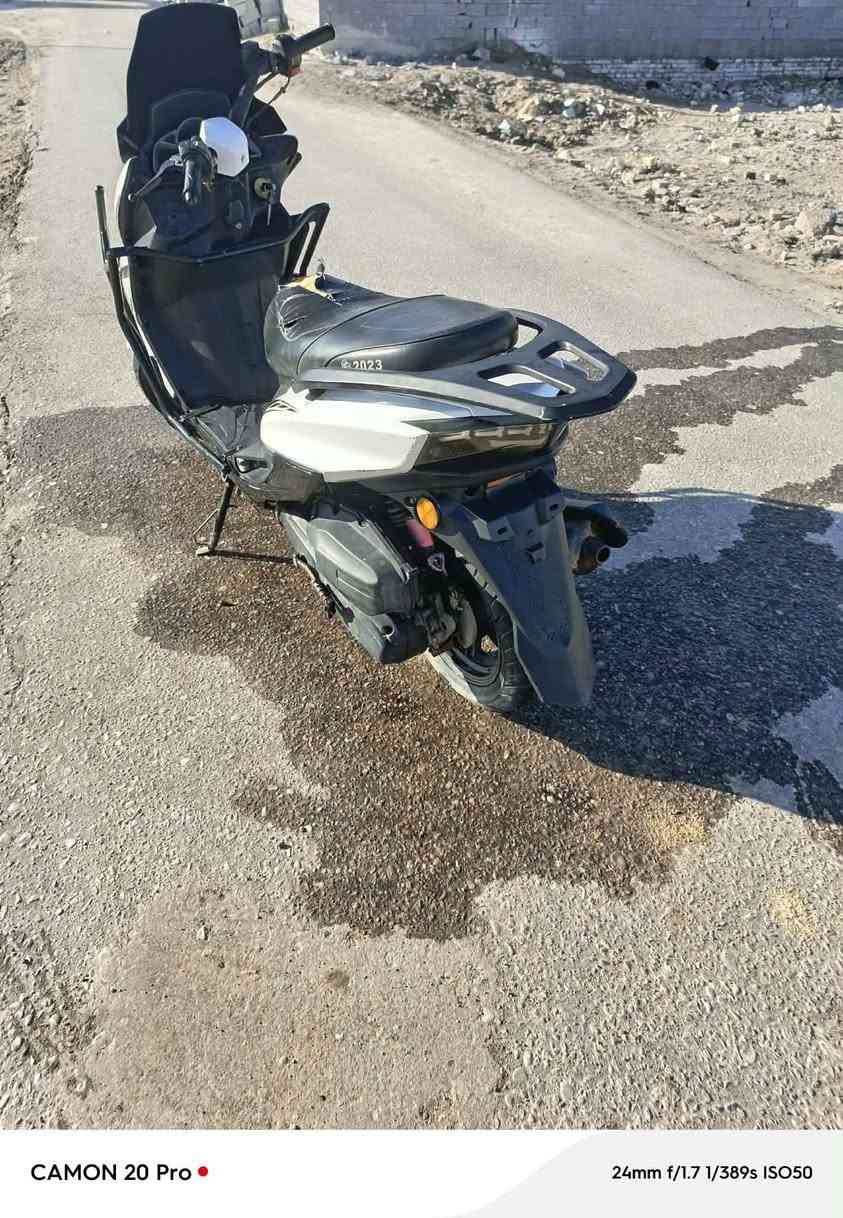 دراجه ستروك موديل 23مامفتوحه دراجه نضيفه ماعيزهه شي شعرهه 500وبيه مجال التواصل ‏‪***********‬‏
