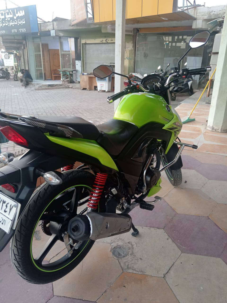 سلام عليكم
هاوجي ka جديده موديل 23 شادها على يده مسجله لوحات وسنويه مانقصها كلشي مكاني التاميم الشراي يتصل على
السعر18$
 الرقم ***********
