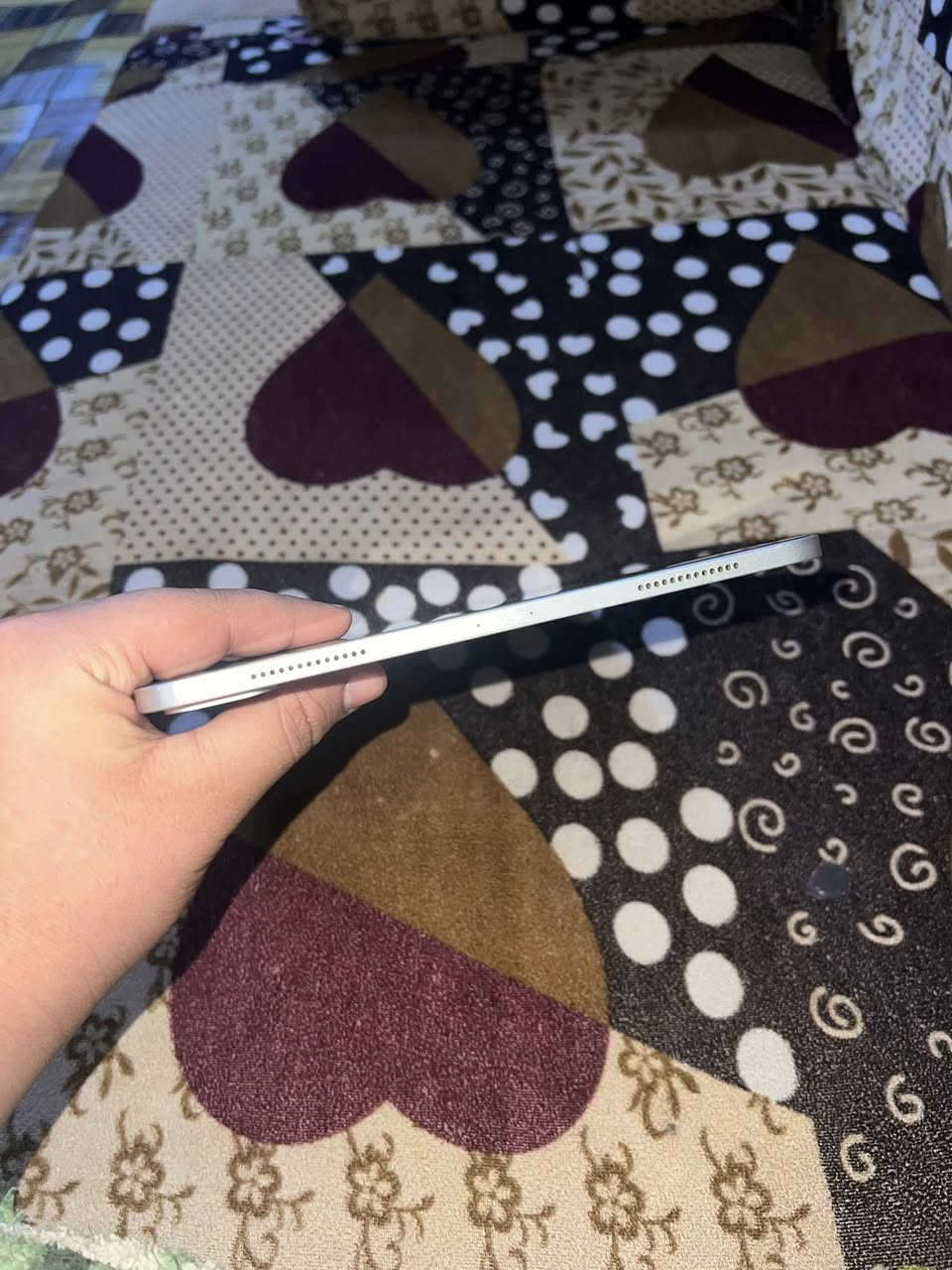 ‏ iPad ‏11 Pro للبيع الجهاز￼ نوع ‏￼AE ‏مكاني بصره القرنه السعر 650 وبي مجال تواصل على هذا الرقم  ***********￼￼￼
