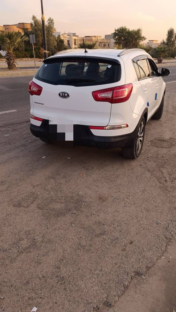 سلام عليكم ورحمه الله وبركاته 
للبيع كيا اسبورتج موديل 2012
رقم اربيل 
ماشي ١٣٦ الف 
شرط تحويل 
كير محرك شرط ما مفتوح 
ضرر فقط شبرين صبغ بل صندوق 
سعر ١٤٣ ورقة 
مكان سيارة كركوك 
رقم هاتف *********** كركوك, العراق
