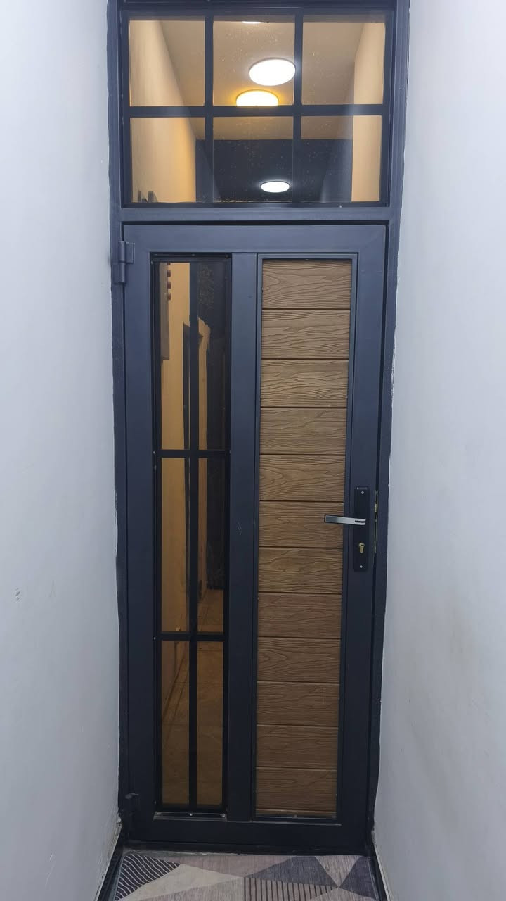 السلام عليكم اخوان عندي بيت للبيع 🏡
السلام عليكم اخوان عندي بيت للبيع 🏡
📍📍الدورةهور رجب مكانه كلش مميز مساحه 100متر 
                          بناء كلش مرتب ومعتنين بي
خدمات ماء فول يصعد بدون ماطور كهرباء تبليط عرض الشارع 10متر نت ضوئ والمميز انو ماكو جار صاد عليك الشارع بس الك طبو سند 25تحويل قرار محكمه يبعد على شارع 60... 5دقايق 
للستفسار التصال على ***********يوجد واتساب
