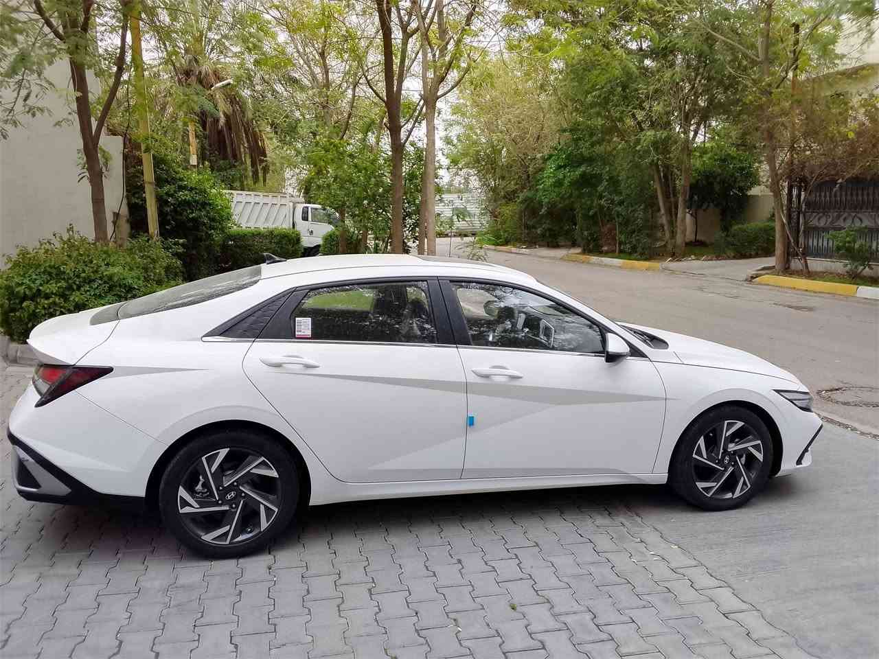 السلام عليكم النترا تجميع صيني موديل 2023 رقم بغداد بأسمي دولي سيارة فول الفول مكفولة ماشية 26 سعر السيارة 134وبية مجال للشراي مكان السيارة بغداد كاظمية رقمي للتواصل ***********
