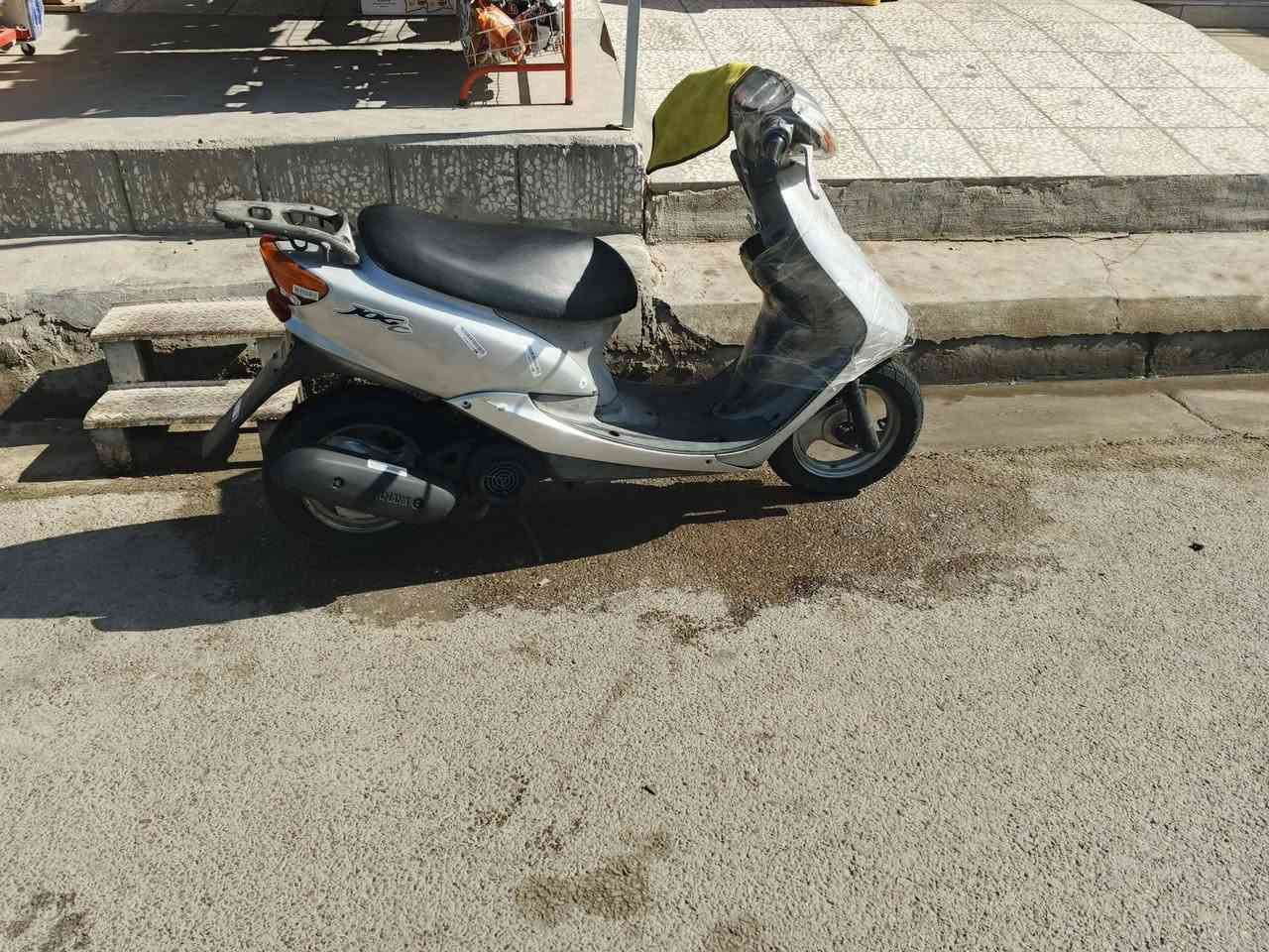 سلام عليكم دراجه للبيع جديده كله بلاديه مابيه اي شي تجاري دراجه جديده بمعنى الكلمه كلها شغاله كهربائية نكره سلف هندر نكره وحده شراي خاص مكاني حي جامعه أو دولعي شارع الحسابات شراي خاص ***********
