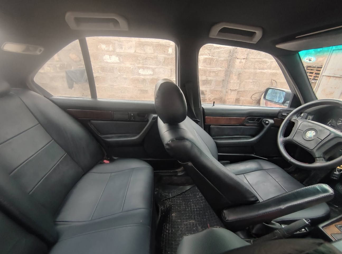 للبيع فقط ثلاث قطع صبغ اوربي
فول مواصفات بس موسلايت لاصرف ولا بخار دواخلها نضيفة ساجي كشنات جلد مابية اي ضربة صبغ بلادي احلى من صورة تخم صدر لوك سيارة نضيفة مال البيت بجم عريض دعامية لدعامية بدون ضربة سنوية جديدة لحد 28 تحويل ثاني يوم تبريد تدفية شغالة سعر 71 بي مجال للطيبين ***********   ***********
