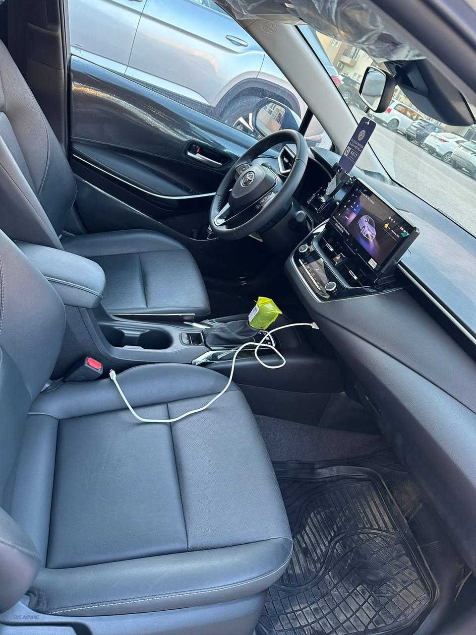 كورلا هايبرد 2024  شكل الخليجي 
ماشية 14 الف سيارة جديدة اخت الزيرو  
باسمي شخصياً 
سلايد رووف 
رادار
 بصمه
دشبول ديجيتال 
كشنات جلد احمر بلادي 
كاميرا دوارة  
تبريد شاشة
قطعتين تبريد
هاند بريك كهرباء 
نظام مانع الانزلاق 
اوتو هولد Auto Hold 
اشارة في المرايا الجانبية
بيها فقط بارد بهلال عله كد شبر ومكحل بكارت باقي كفاله شركه 

مكاني بغداد العامريه او السيديه
سعر 144 وبيها مجال قليل
***********
