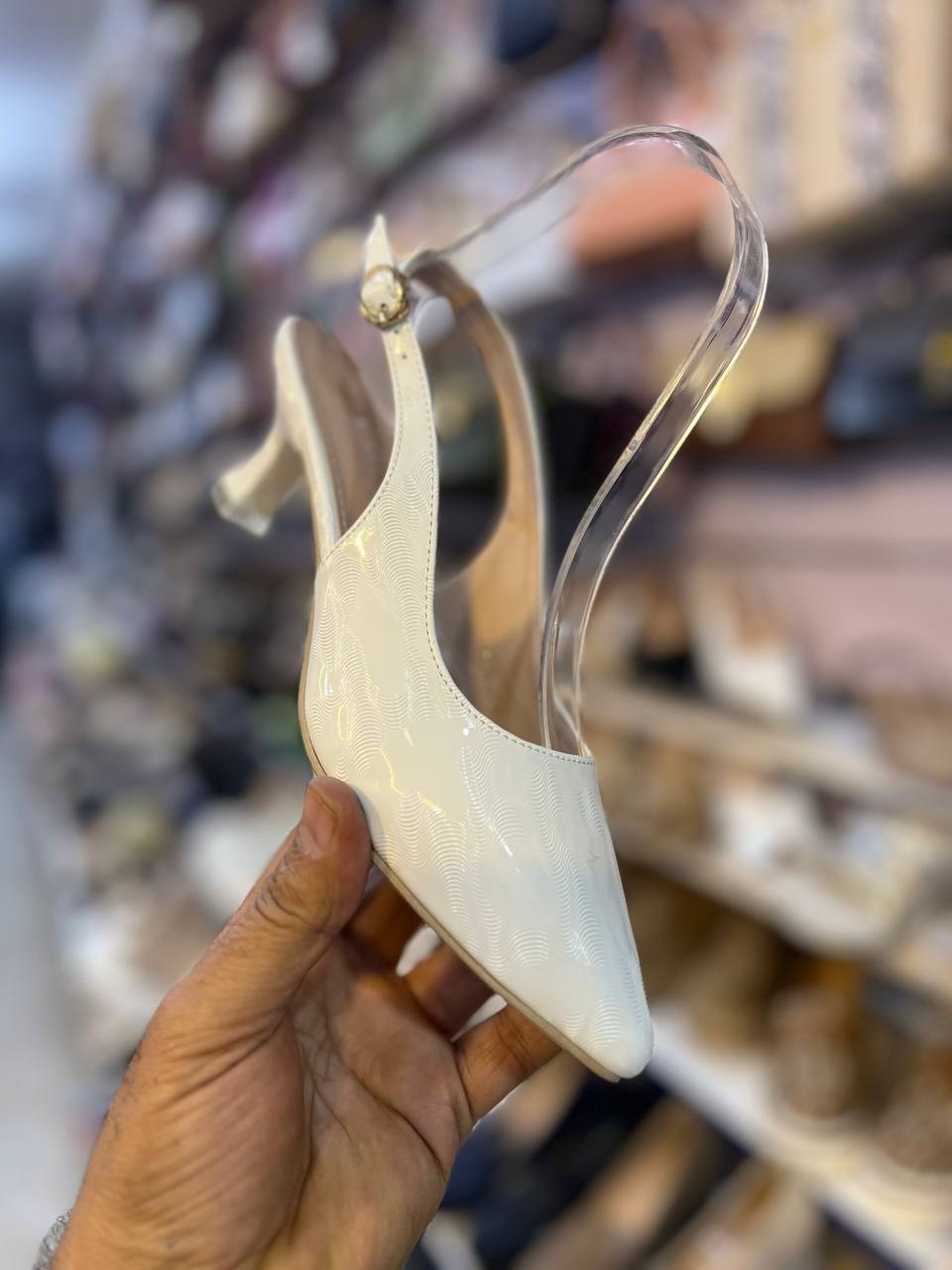 مساء الخير .... .وفرنا لكم .. 🍋🍋🍋
 كعب حفلات التخرج الجامعات  جلد  بسمار  ٣ سم  اناقه و خفيف و  مميز و انيق ....
سعر ب15  الاف 
القياسات  37-38-39-40-41
الالوان / اسود و بيجي و جوزي محترم و ابيض
  العنوان : كوت / شارع الهورة / معرض الرواق  يوجد خدمة توصيل لكافة محافظات العراق 😍 واتساب *********** __*********** الجمال 🌹الأناقة 🌹 البساطة 🌹النزاكة 😁

#اكسبلور #اكسبلور_فولو_ي_حلو🔥😴_ي_عمري #اكسبلور_فولو_شوفو_البوستات_الي_قبل_راح_تعجبكم
