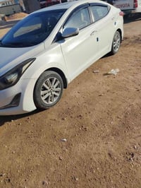 النترا • ٢٠١٤ • للبيع