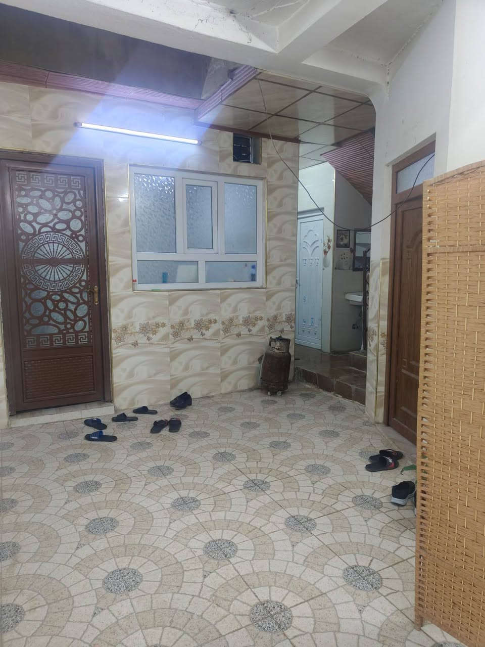 دار للبيـــع
 العنوان كراج شمال قرب جامع الحنش 
المساحة 126 واجهه 6.5
طابق واحد 3 غرف نوم وهول واستقبال ومطبخ وصحيات

للاستفسار مراسلة الصفحه  

عدكم عقارات تحبون تعرضوها 
ارسل التفاصيل عالخاص وتدللون


**إذا كنت صاحب هذا الإعلان وتريد حذفه لأي سبب، رجاءا أرسل رسالة إلى الدعم الفني**