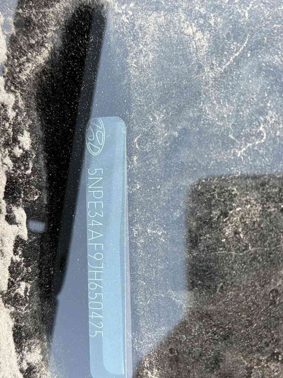 سوناتا 2018 سبورت✈️🔥 اعلى فئة 
بيها جاملغ وبنيد 
ماشية 125 الف 
كفالة گير ومحرك وصدر جديد
148 وبيها مجال  
ممتوفر ماسنجر 
***********
