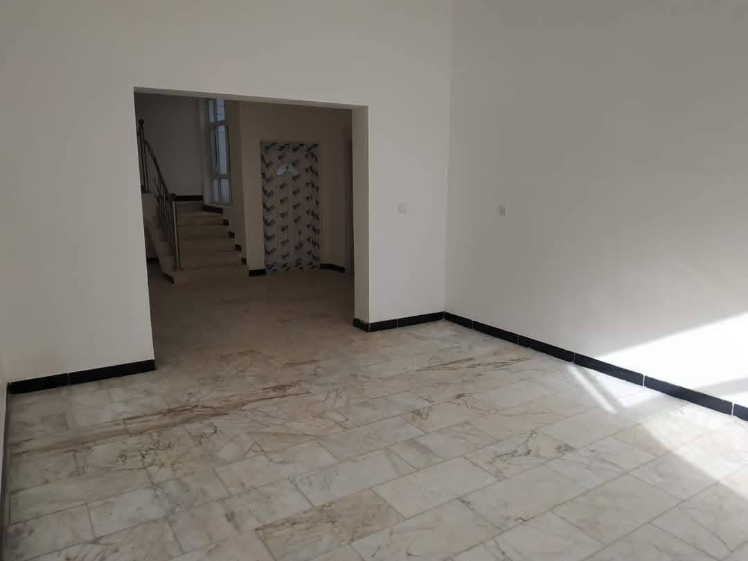 دار للبيع مجمع عماد سكر السكني النجف الأشرف 
المساحة 250
مطلوب للمصرف العقاري 95 مليون
 القسط الشهري 549الف
 الشراي وفلوسه جاهزه 
 
مكتب ابو رضا للعقار عنوان المكتب حي القادسية مقابل مجمع عماد سكر قرب فلكة المطار 
التواصل واتساب بس الفلوسه جاهزه يتواصل 
 ***********
