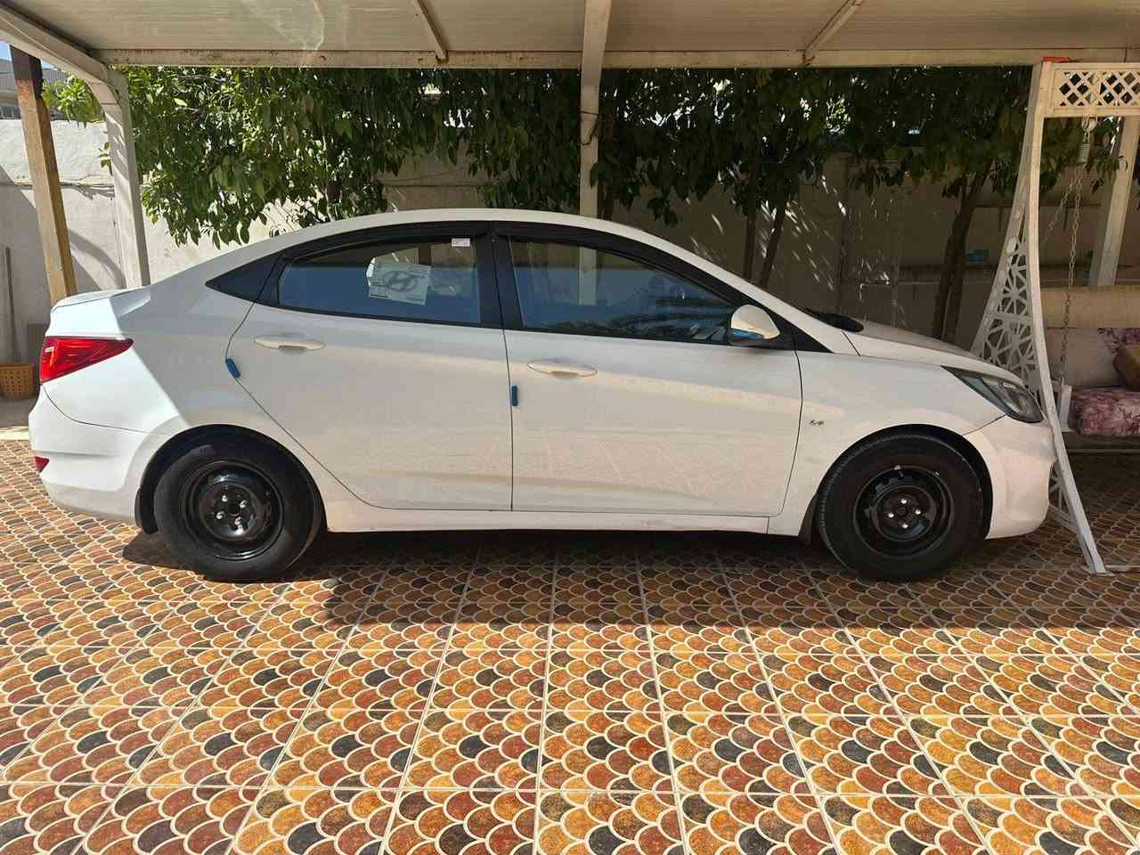 السلام عليكم اكسنت خليجي 2012رقم بغداد مكينه 1600دوش دبل قطره فول مواصفات بلو مكينه شادهه جديد كير جديد سياره خير من الله ربع متصرف عليهه صدر تخم تأير تدفئه تبريد كماليات تجي وتشوف بعينك بيهه قطعتين ونص صبغ اثر طخه خفيفه جاملغ وره سائق وباب 
السعر 92وبيهه مجال
الرقم ***********
