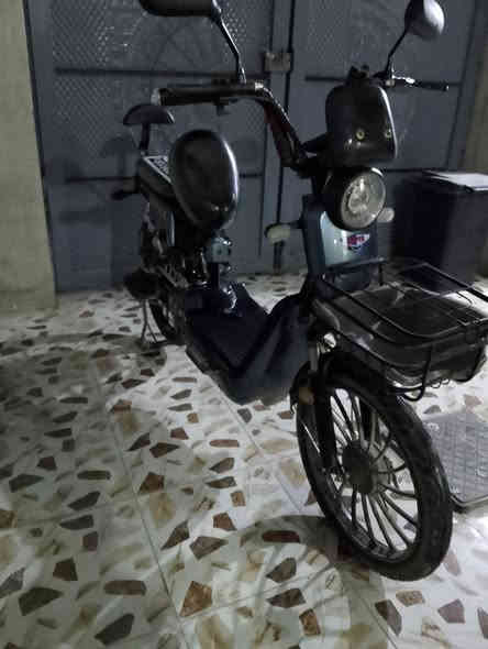 السلام عليكم مطار شحن حجم سعر275 رقم الهاتف ***********
