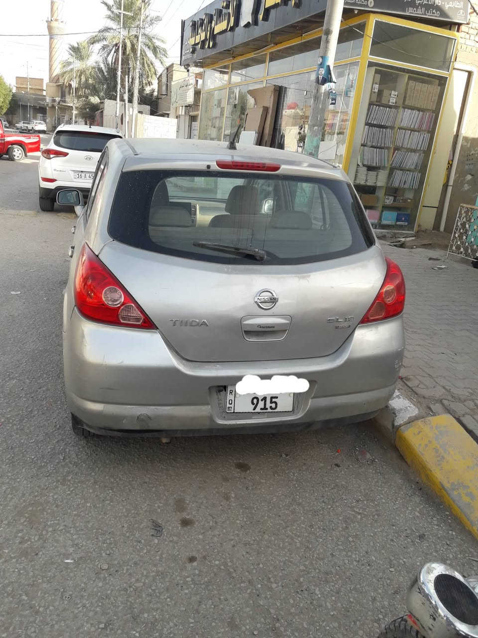 نيسان تيدا 2007 رقم مثنى انكليزي مميز سياره جاهزة من كلشي مكينه كير حداديه تخم تاير كله جديد تدفئه تبريد ثلج جام كهربائي 4 مري كهربائي بيه رشات صبغ بسيطه وبيه جراد قليل السنويه ل 2028 باسمنه  مكان السياره الديوانيه السعر المطلوب 57 وبيه مجال بسيط السياره احلى من الصوره  للاستفسار على الارقام *********** و*********** واني بخدمتكم
