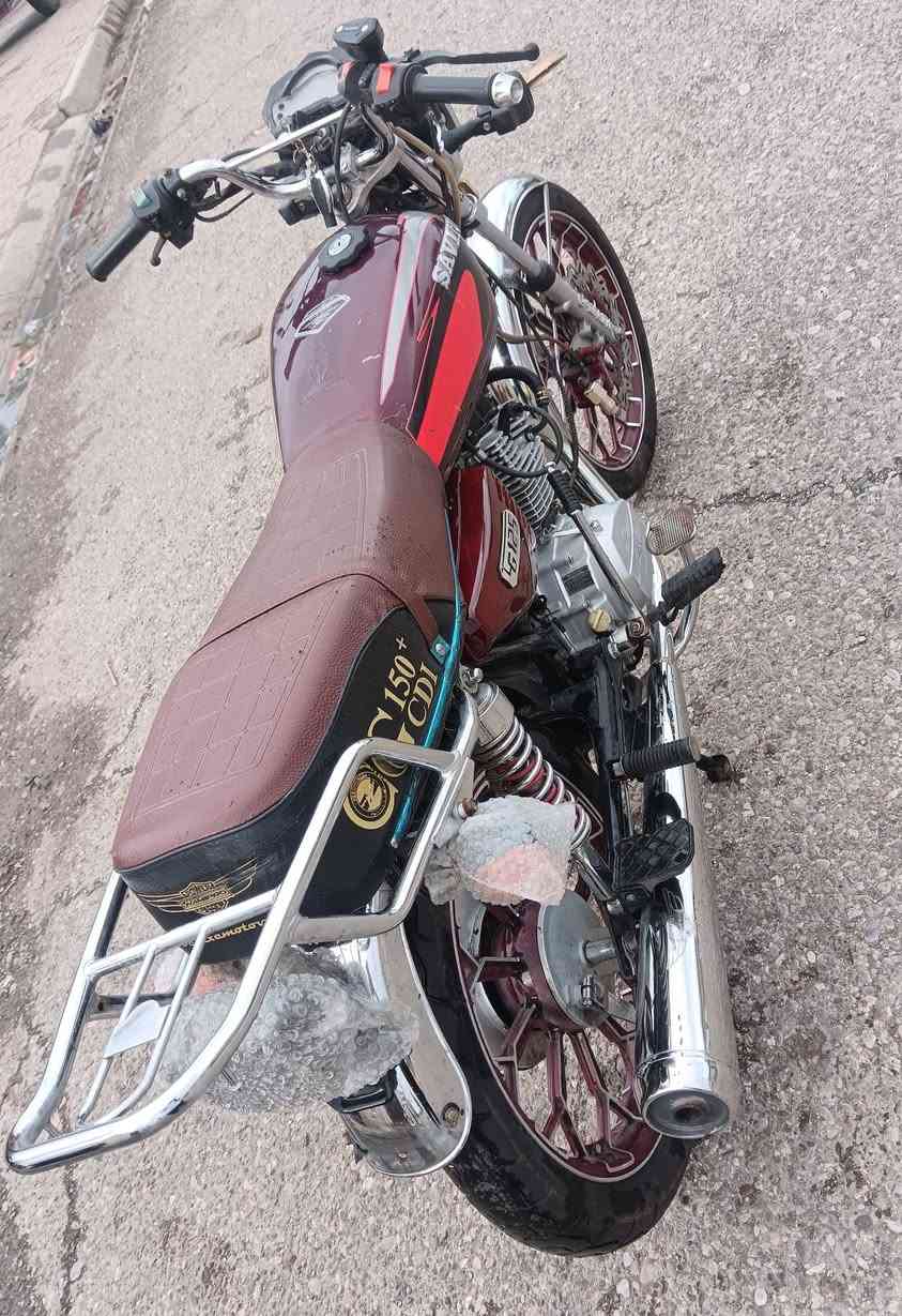 دراجه نامي برو للبيع موديل ٢٠٢٤ محرك بلادي  شغال كامل سعر ٥٥٠ وبي مجال للاستفسار مراسله ع واتساب ***********
