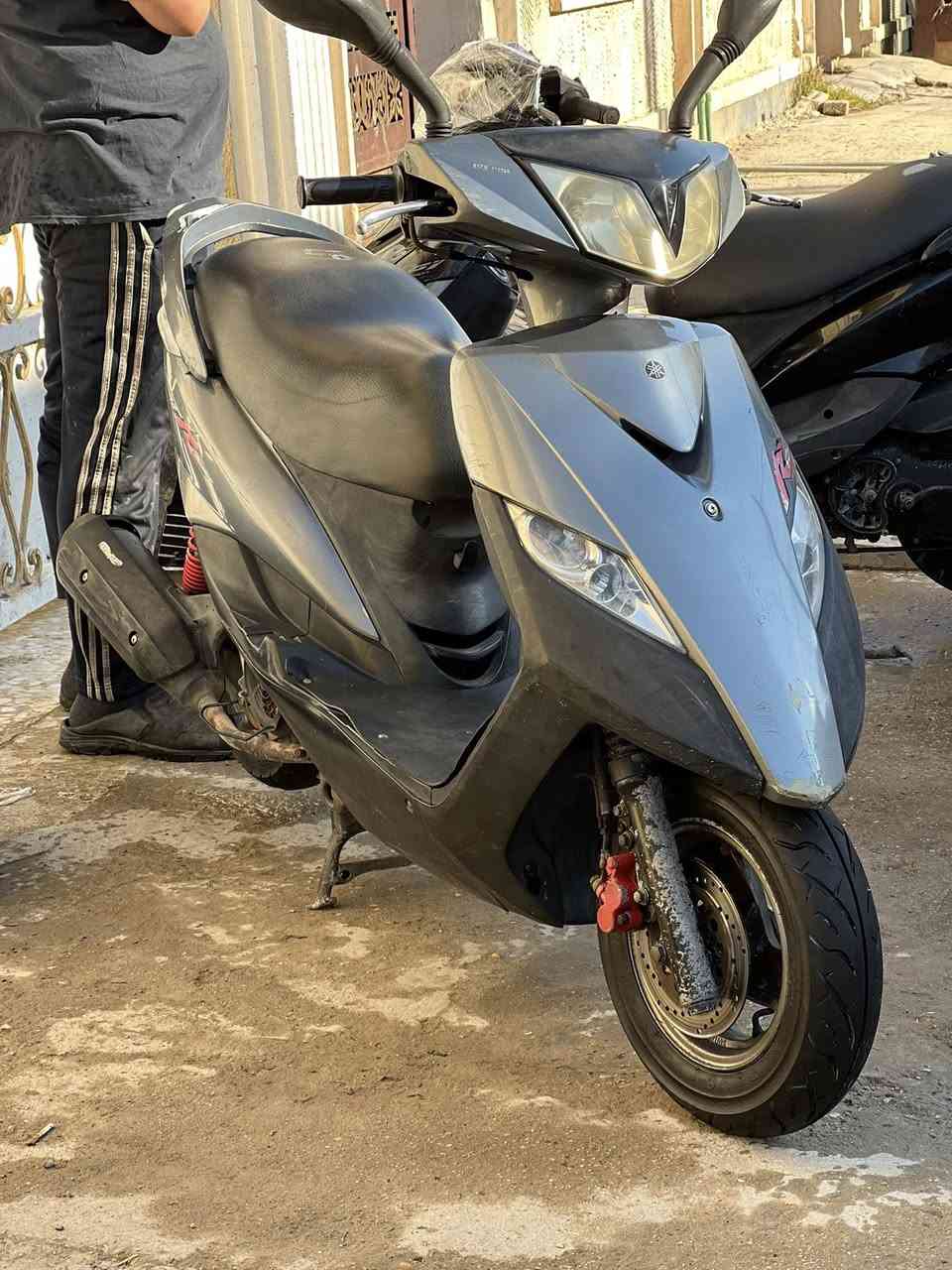 سلام عليكم شباب  ثعالب رنبه للبيع اكرر رنبه مو مال شارع بعدهن علا بانزين الاليابان  دراجات حلوات وشغالات جيب بارتي  وطلع  ثنين كابريتر وحده نوزل 
السوده نوزل مزوده مكينه رياضيه كلجات وصلنصه 
وثنين كابريتر بلاديات  وسعارهن جوه السوك ابيعلك وضمان مكينه مفتوحه كفر تجاري ترجع الدراجه  اسعار ناررر والله جوه السوك اي ستفسار اتصل موجود واتساب ***********
