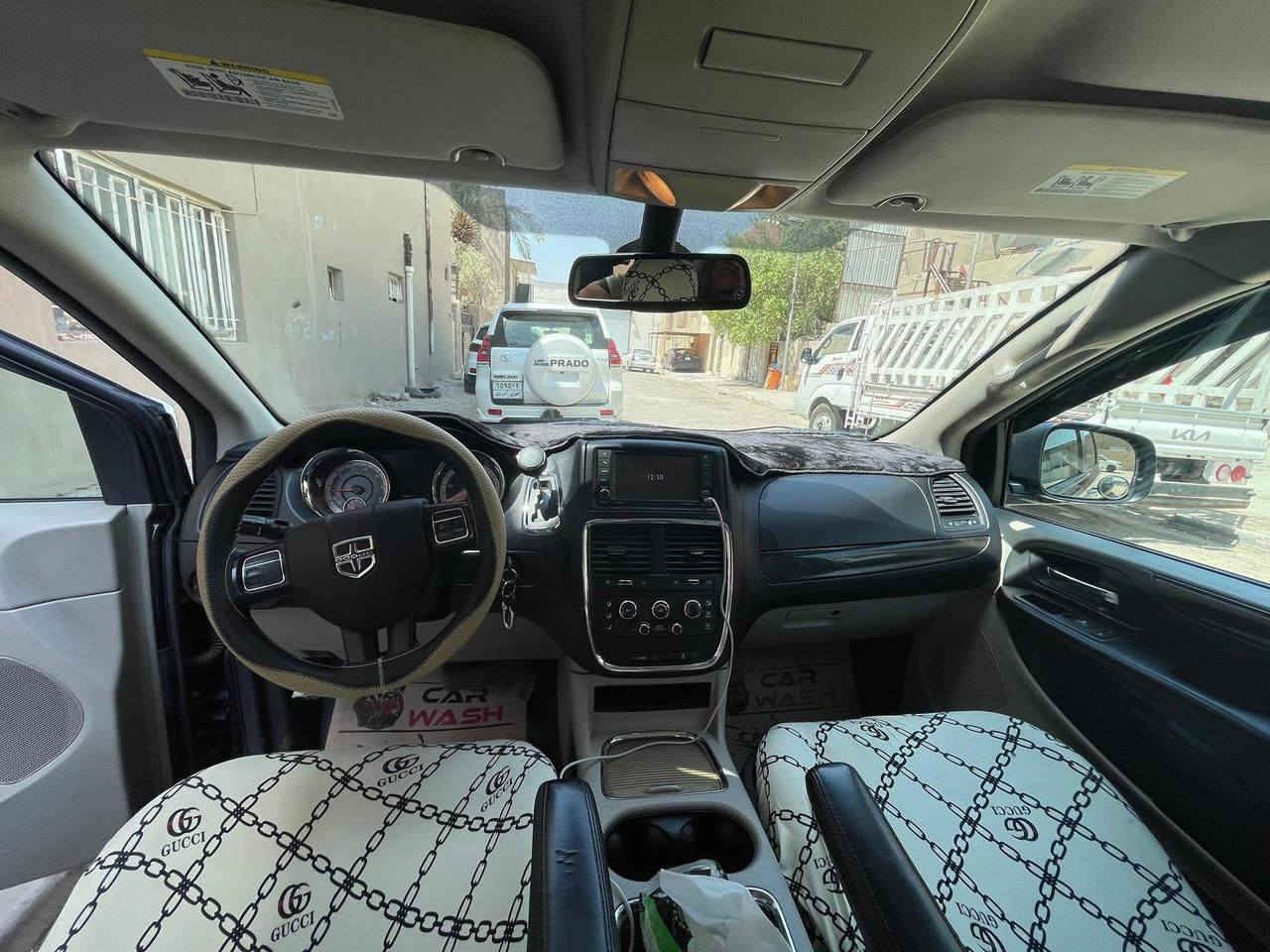 سلام عليكم دوج كرفان ٢٠١٨كامله اي نقص مابيه رقم بغداد بسمي إنكليزي الصور والسونار موضح السعر ١٧٥ بيه مجال حك الجيه مكاني هبهب قضاء الخالص الرقم ***********
