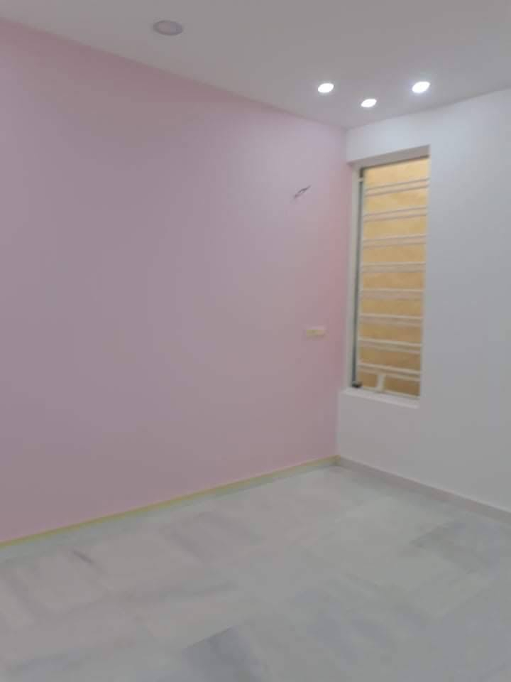 سلام وعليكم يوجد كادر صبغ لصبغ كافه البيوت و البنايات الحكوميه للستفسار الاتصال على رقم ***********

