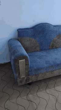 ديوان 10 مقاعد لبيع اخو جديد للستفسار تصل ع هاذ رقم ***********
