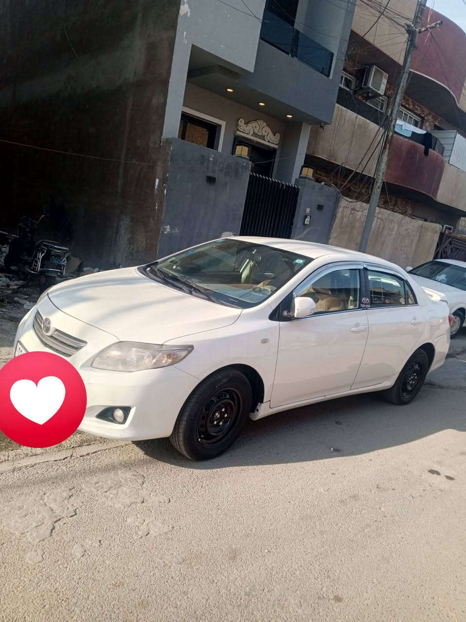 سلام عليكم كورلا 2009خليجي مصبوغه عام سياره جاهزه مابيها نقص برغي حادثها جنطه فقط سعر 80 ورقه وبيها  مجال رقمي ***********
