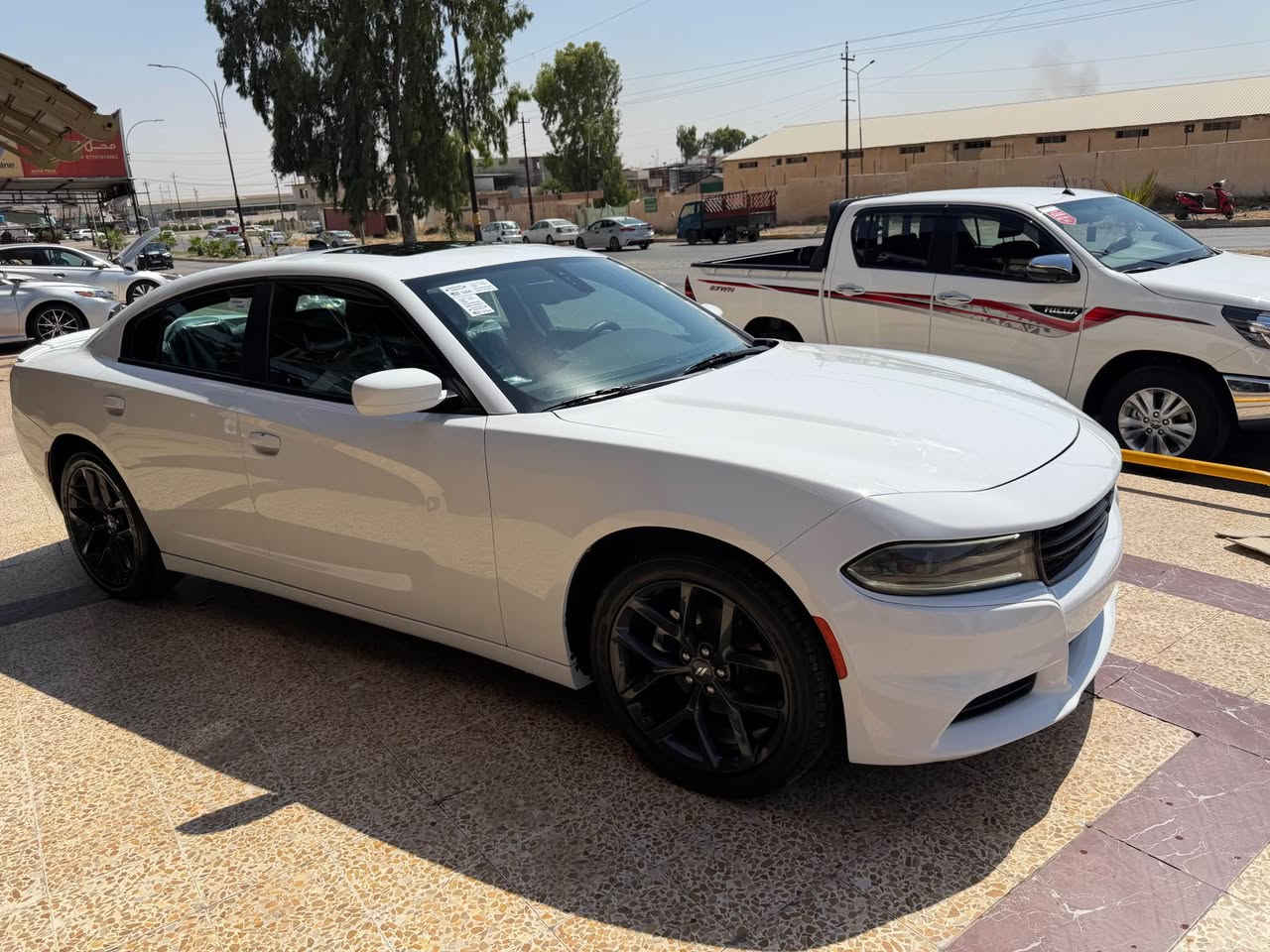 جارجر sxt
2018
كلين بدون صبغ 
بارد بسيط جاملغ خلفي 
ماشيه ١٠٠
فتحه سقف 
كشنات تدفئه
حساس رادار مري
هزه رقم سنويه جديد 
مكانها موصل 
*********** موصل, نينوى
