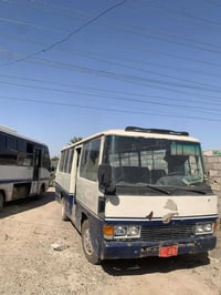 كوستر عريضه للبيع السيارة كهربائياتها جاهزه  تايراتها نظيفة مكينه بانز...