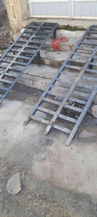 شباب عندي رمبه للبيع جانب الايمن سعرها٣٠٠الف بي مجال بيع مستعجل للاتصا...