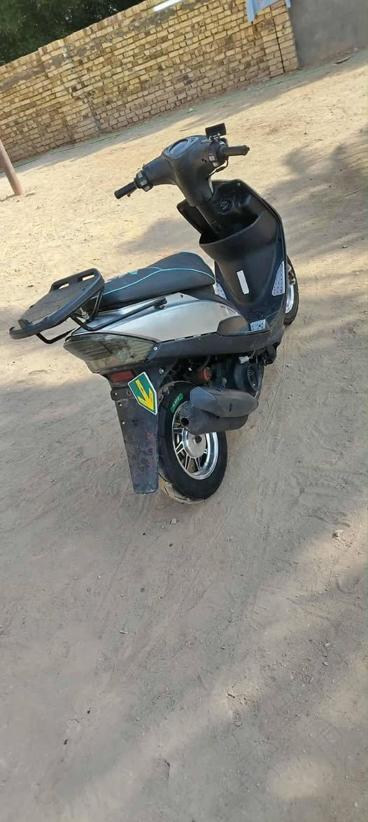 دراجه ماكس عدله 50 بلاد (مامفتوحه) 
مزوده صالنصه fn
وياله نجمه 
عداد رياضي 
السعر 550 وبيها مجال رقمي *********** متواجد واتساب
