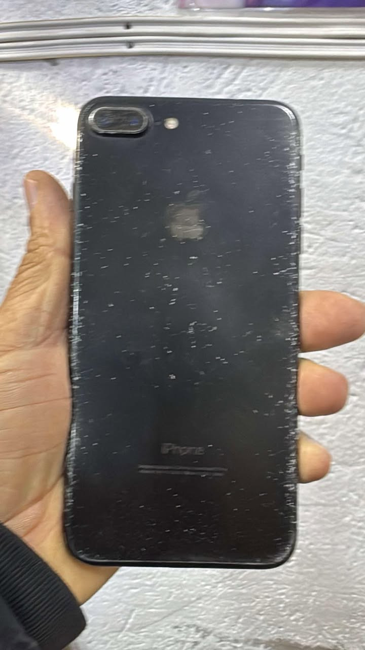 جهاز ايفون 7 شغال مابيه اي نقص سعره 75 بغداد ***********
