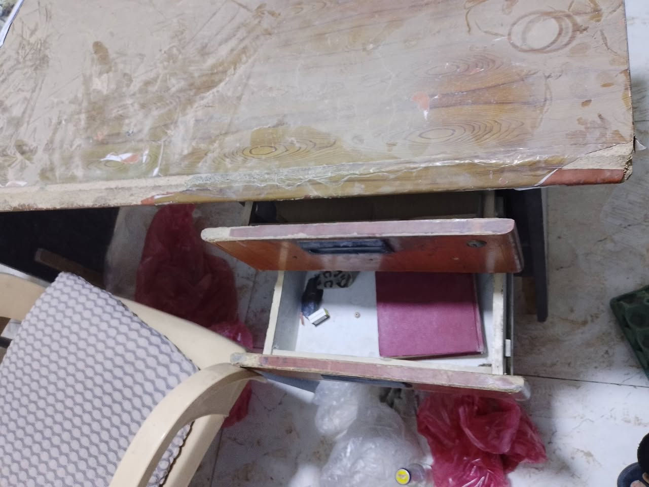 رفوف محل كامل مع ميزان ومع ميز للبيع للاستفسار راسلونه خاص


**إذا كنت صاحب هذا الإعلان وتريد حذفه لأي سبب، رجاءا أرسل رسالة إلى الدعم الفني**