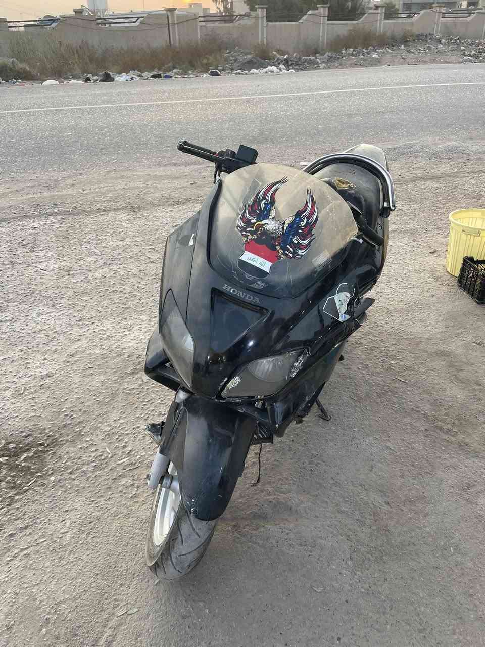 سلام عليكم دراجه فورزه صفر 8 سعر 250 بيهه مجال شغاله كامله عنوان دوره البوعيثه رقمي ***********
