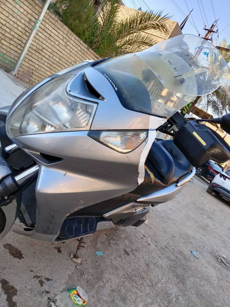 سلام عليكم سلفر 600 محرك برغي ما مفتوح. بي دراجه شلعه ومعدل شرط 180  بيه ملاحظات بسيطه بلكفرات ترايك وين ميعجبك السعر 1800 موجود واتساب *********** بغداد, العراق
