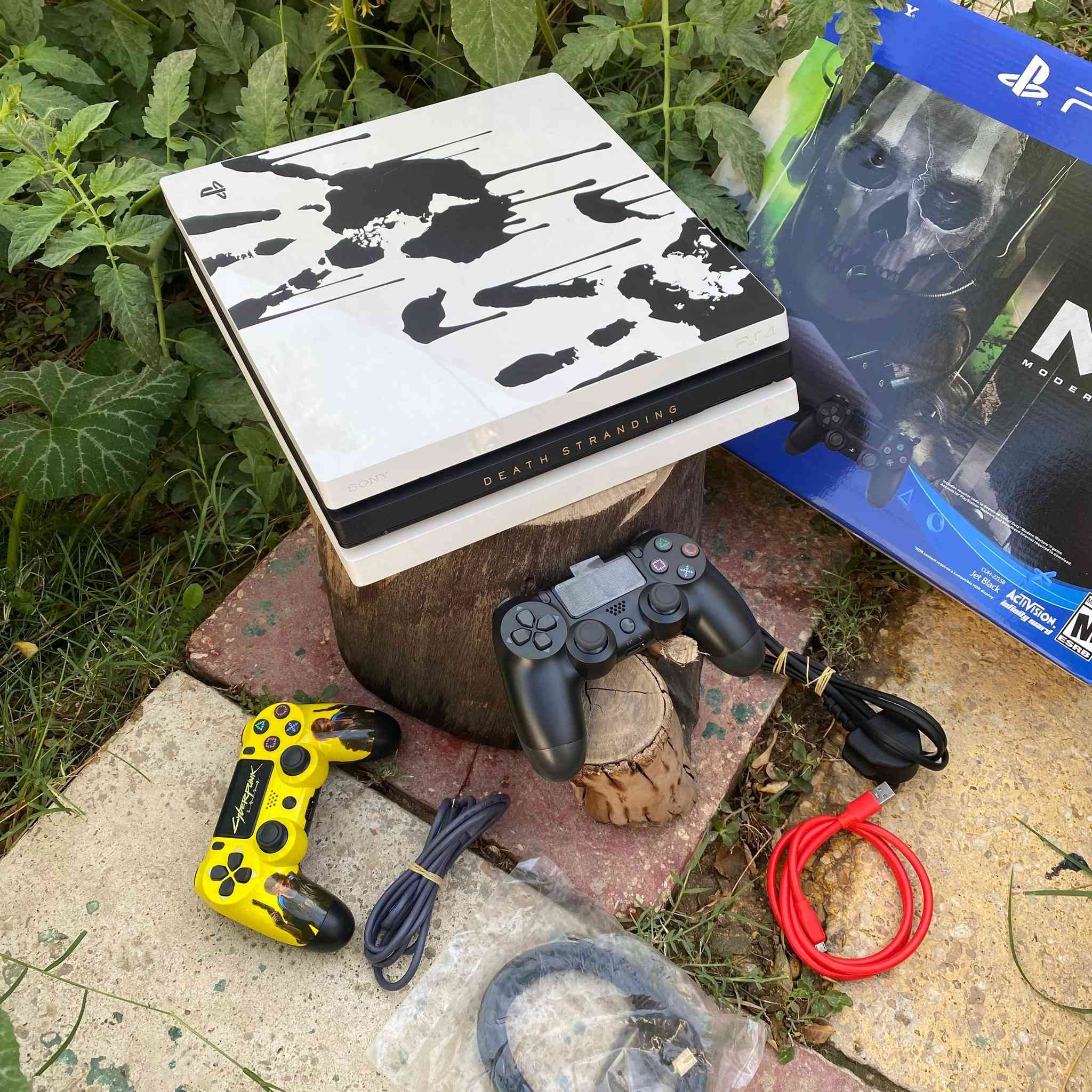 #152 
بلايستيشن 4 برو ( أونلاين ) 🎲
Death Stranding Limited Edition
•الجهاز نسخة خاصة(باندل) نادر جدًا
• جويستك 2 وكامل الملحقات
• مساحة تخزين واحد تيرابايت
• ما مفتوح ( Look Sticker )
• العاب عدد 13 نسخ الإضافات

الجهاز معروض بـ375 الف دينار


**إذا كنت صاحب هذا الإعلان وتريد حذفه لأي سبب، رجاءا أرسل رسالة إلى الدعم الفني**