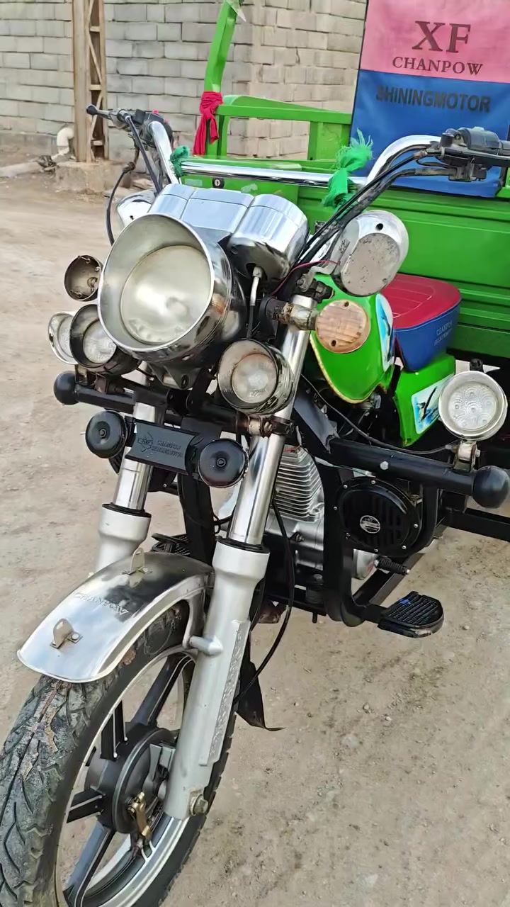 السلام عليكم ستوته للبيع 23 رقم بصره مكاني البصره قضاء المدينه والشراي ب خدمته  سعر خاص ملاحظه انا مكلف بالنشر هذا رقم الولد,***********
