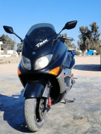 للبيع تي ماكس 2008كفاله عامه من كلشي مكينه وكفر صالنصه اصليه الدراجه ب...