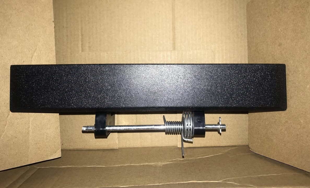 ادوات نيفارا  اخوان كله جديد درجة نوعية ممتازة وكيل 
شريط ستيرن 
كيلون باب
يدة بدي
عظم باب تحكم جام 
متوفر توصيل


**إذا كنت صاحب هذا الإعلان وتريد حذفه لأي سبب، رجاءا أرسل رسالة إلى الدعم الفني**