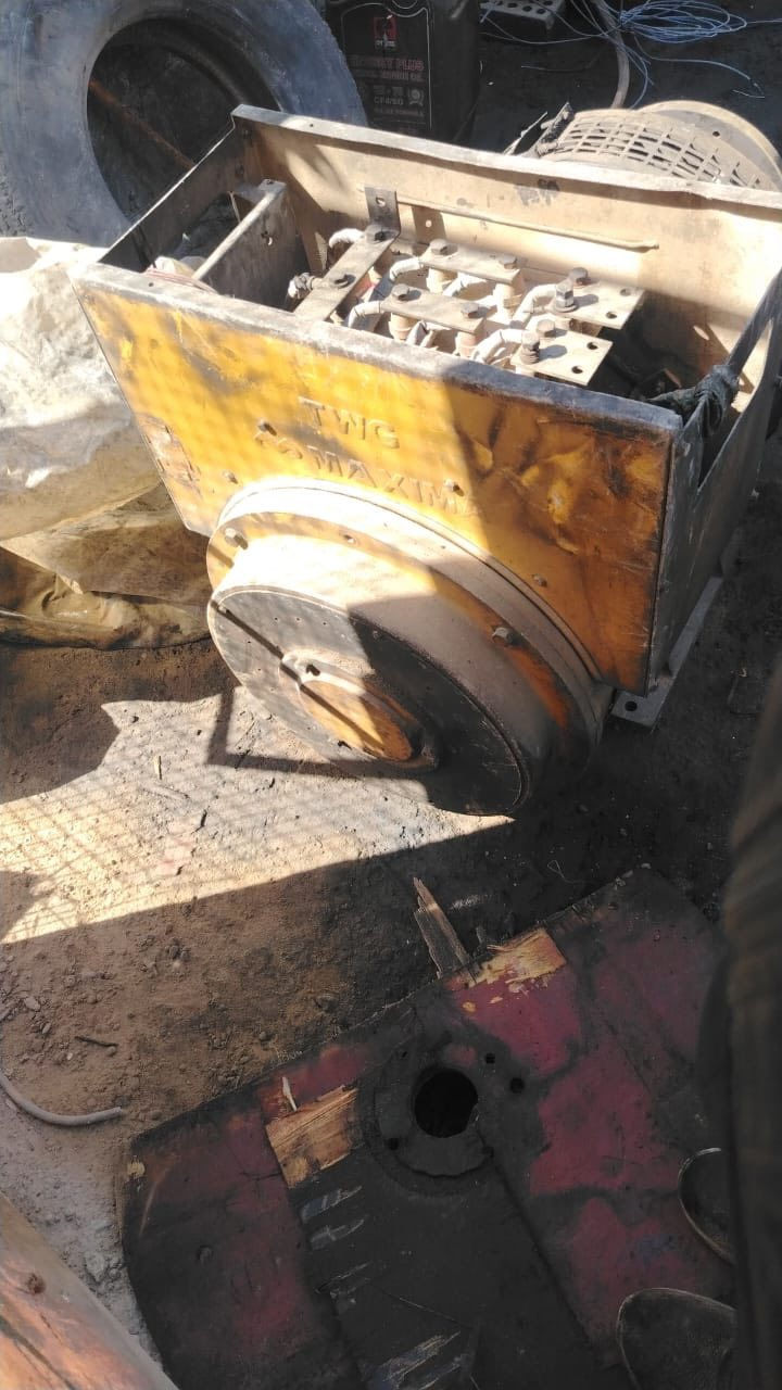 راس توليد 18 ورقة وبي مجال بسيط للبيع 250 KV اكزما بلادي ما ملفوف موجود في النجف ***********
