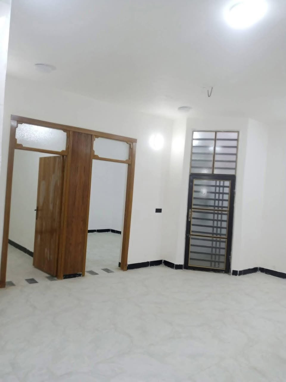 🏡دار لرهن لرهن 🏡

المساحة: 110 متر مربع

✅ #طابو_زراعي_سند_25_أقرار_محكمه

سعر الرهن 20 مليون 

الموقع: النجف شارع الصب عمود 327 #ألخط_ألاول

مواصفات البناء:

غرفتين نوم وصاله ومطبخ واستقبال حمامات داخليه وخارجيه وكراج 

بناء مرتب (أساس + سقف كونكريت + طابوك)

أرضية بورسلين أبو الـ 60

الخدمات:#بعد_عن_سوق_100م

ماء كهرباء مدارس سوق تبليط مولد

للاستفسار والاتصال:

***********
