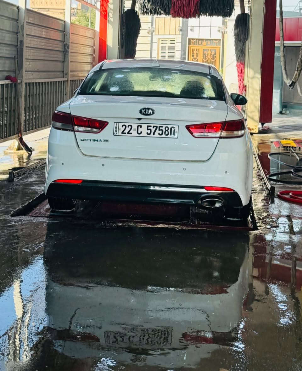 السلام عليكم
السعر 130 وبيها مجال 
كيا اوبتما 2018
وارد امريكي 
محرك 2400 بحاله ممتازه
حادثها خلفي بأمريكا 
وبيها بالعراق صبغ 
نص موصفات
0781 558 0980
