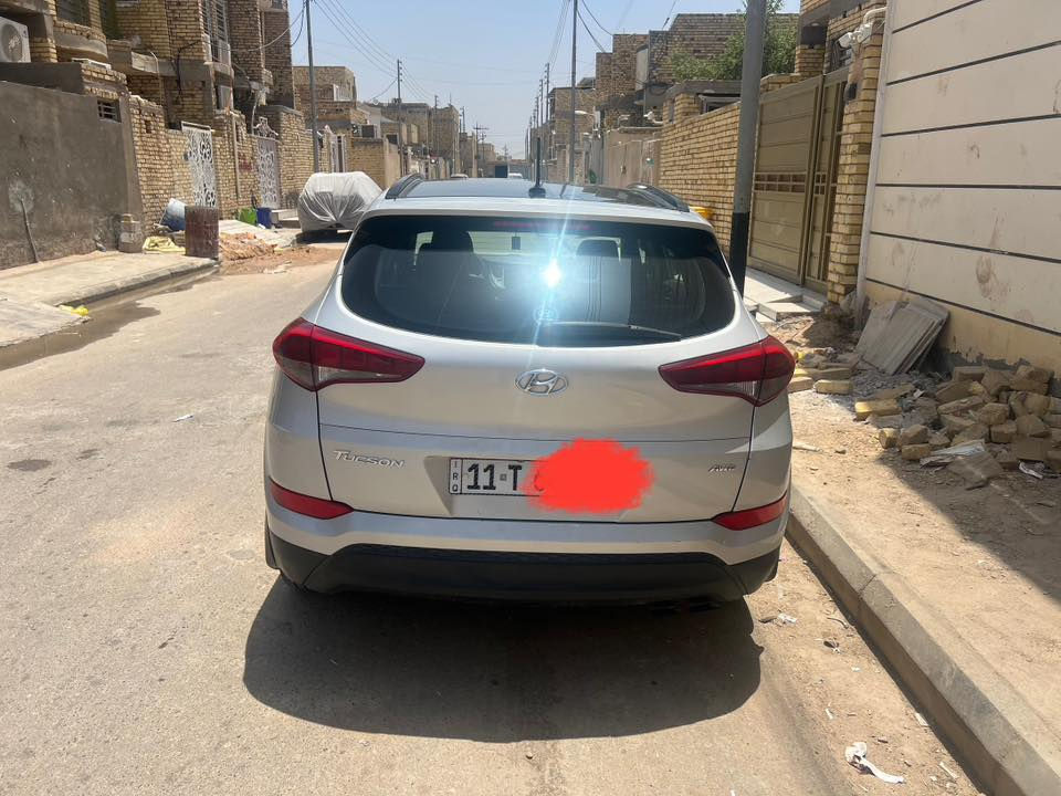 1. السلام عليكم توسان 2017 وارد مكينه2400
2. تبريد قطعتين
3. بنو راما
4. اشاير بالمري
5. شاحن موبايل وياير ليست
6. دفع رباعي
7. حساسات
8. فتحه
9. لايت زنون
10. رقم بغداد مشروع وطني السنويه بأسمي نفاذ 2027
11. مكان السياره العماره متواجد مازنجر واتساب
12. موبايل ***********
