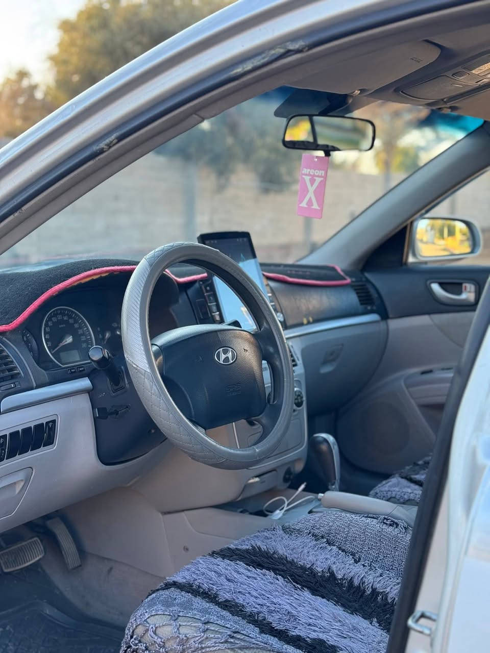 سلام عليكم سوناتا خليجي 2008للبيع بيها راس الجاملغ والبنيد بدون دواخل سونار مرفق سياره خير من الله جديده تدفئه وتبريد شغال رقم الانبار السعر 107وبيها مجال بسيط اي استفسار هذا رقم***********
