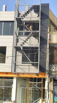 تم بحمد الله انشاء سلم طوارئ ب ايادي وعمل متقن من قبل ابو جنات الحداد ...